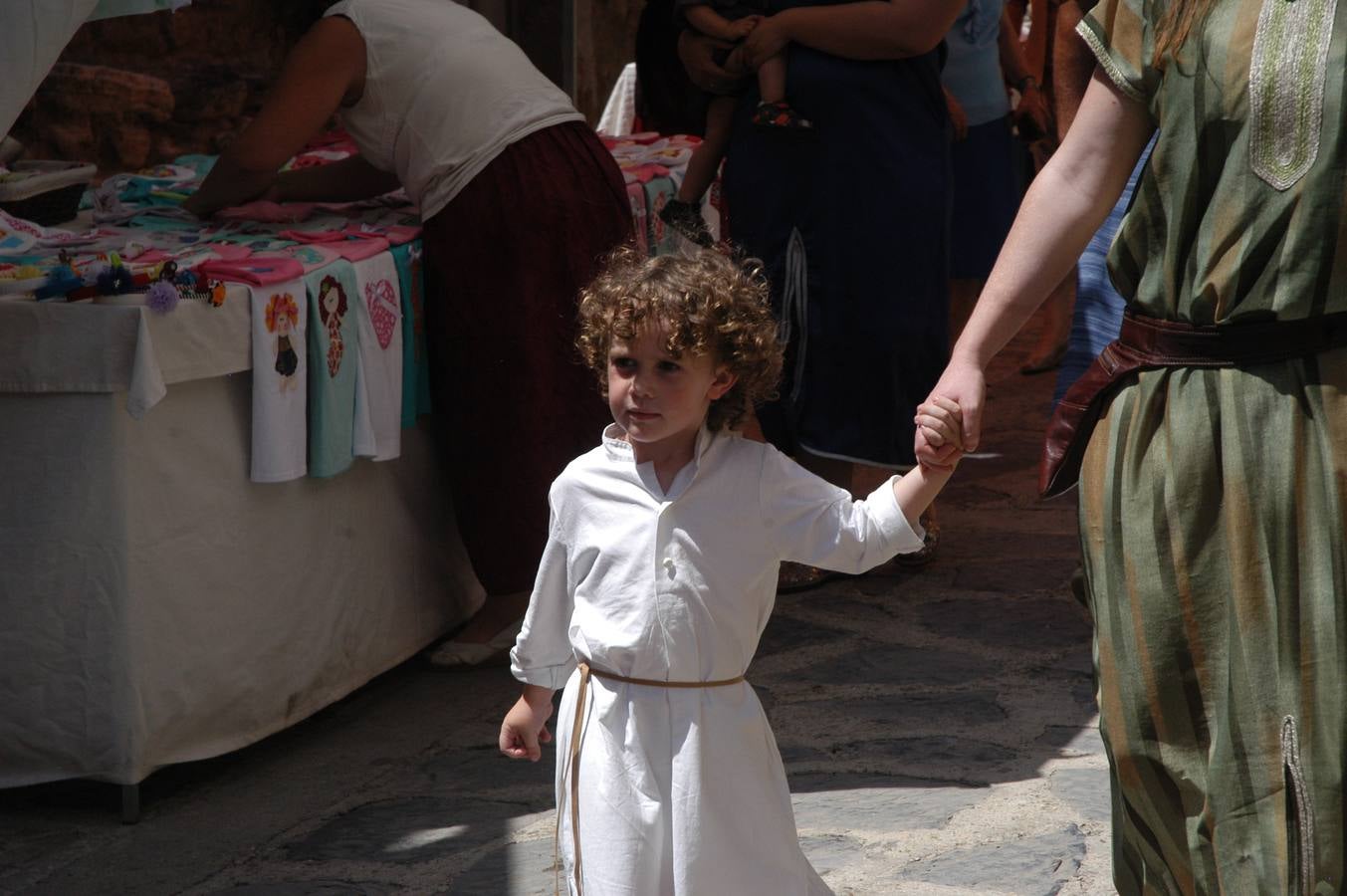 Primera jornada de la VI feria de las Tres Culturas en Cervera