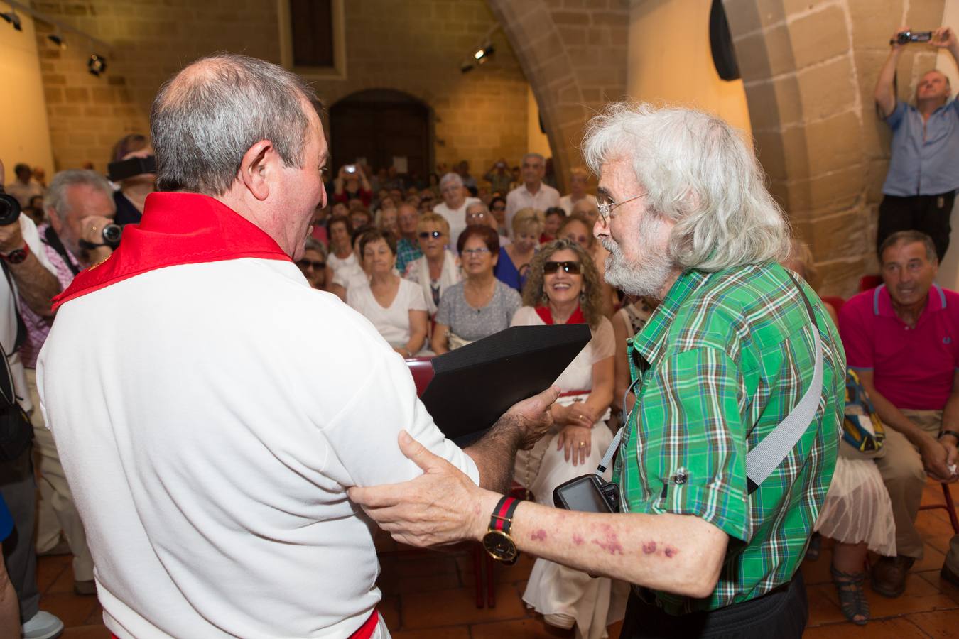 Cariño para Cariñanos