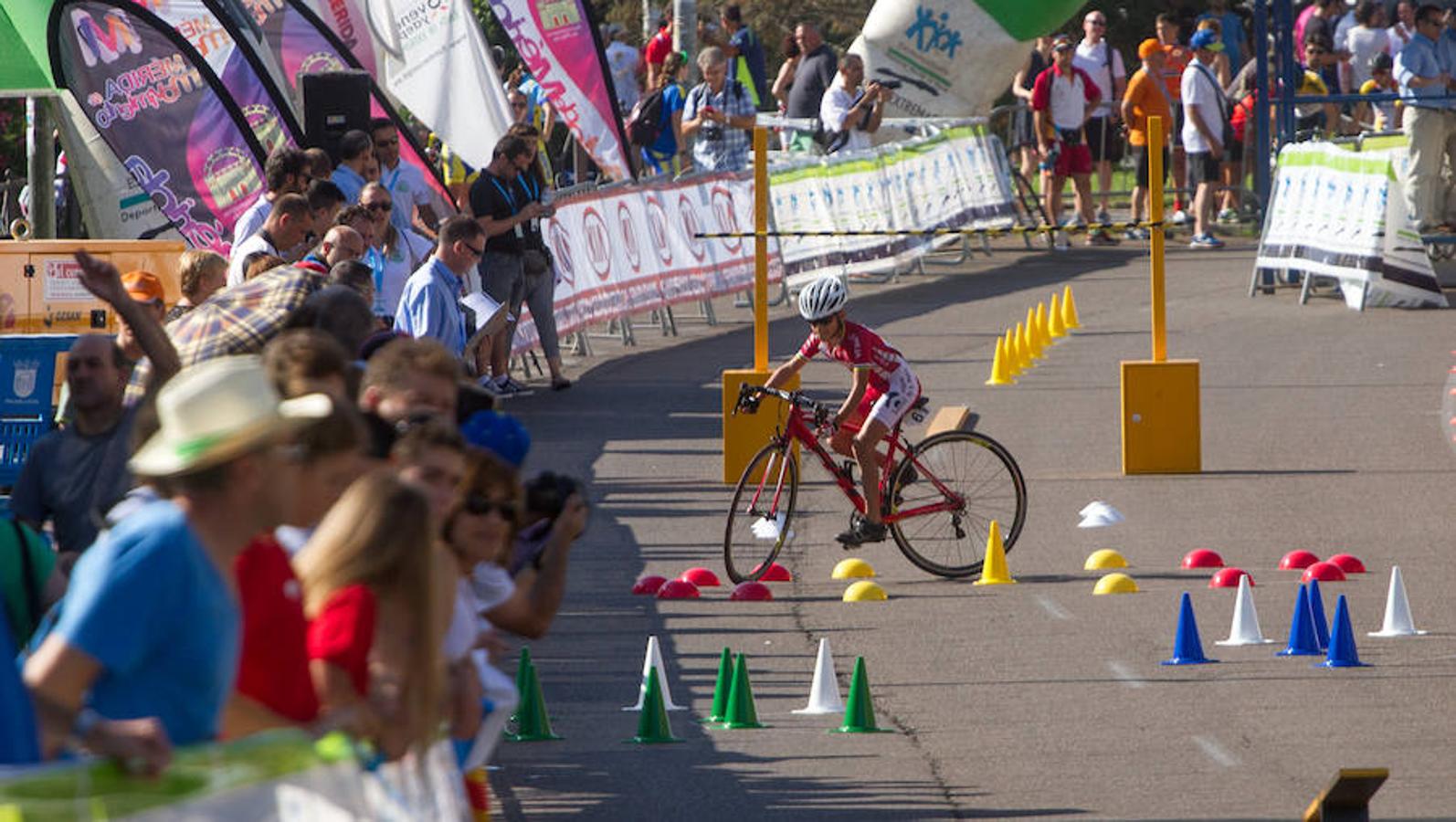 Los riojanos compiten en el Nacional de ciclismo (I)