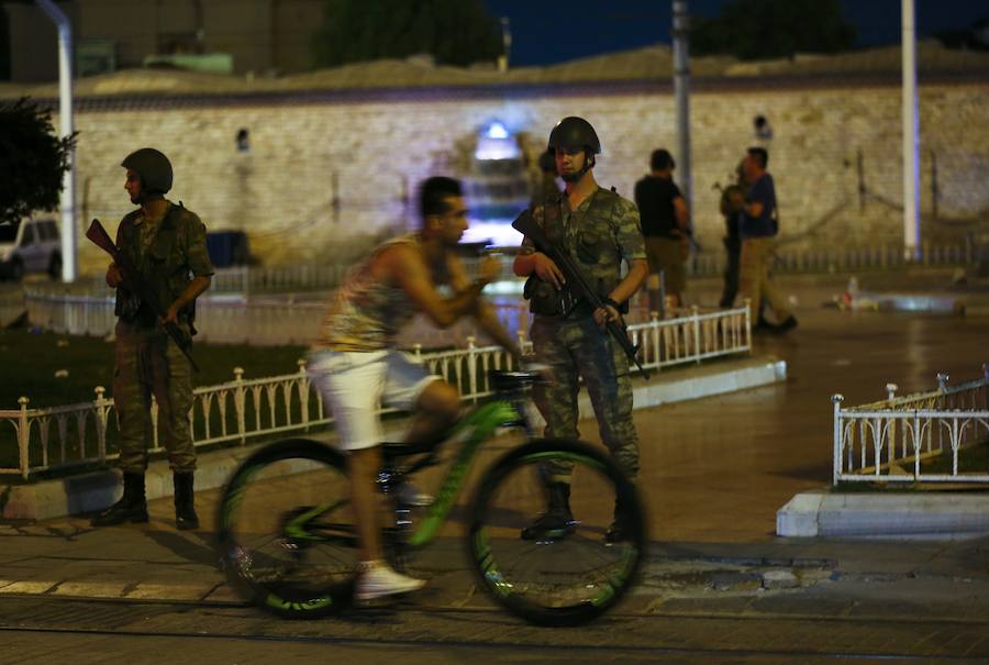 Tensión en Turquía por un intento de golpe de Estado