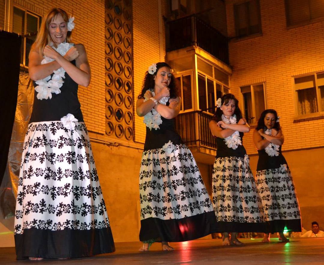 Nájera ofrece un espectáculo de danza oriental en los barrios altos