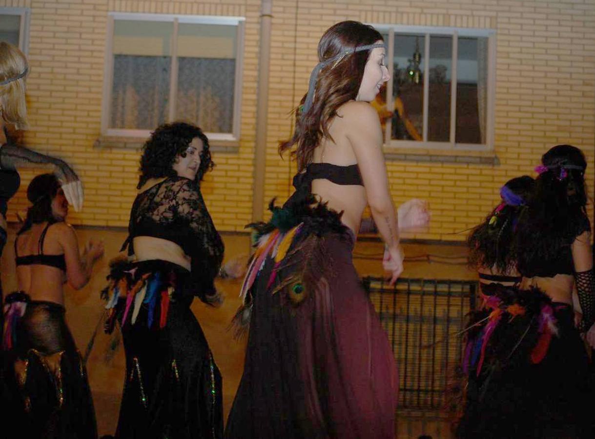 Nájera ofrece un espectáculo de danza oriental en los barrios altos