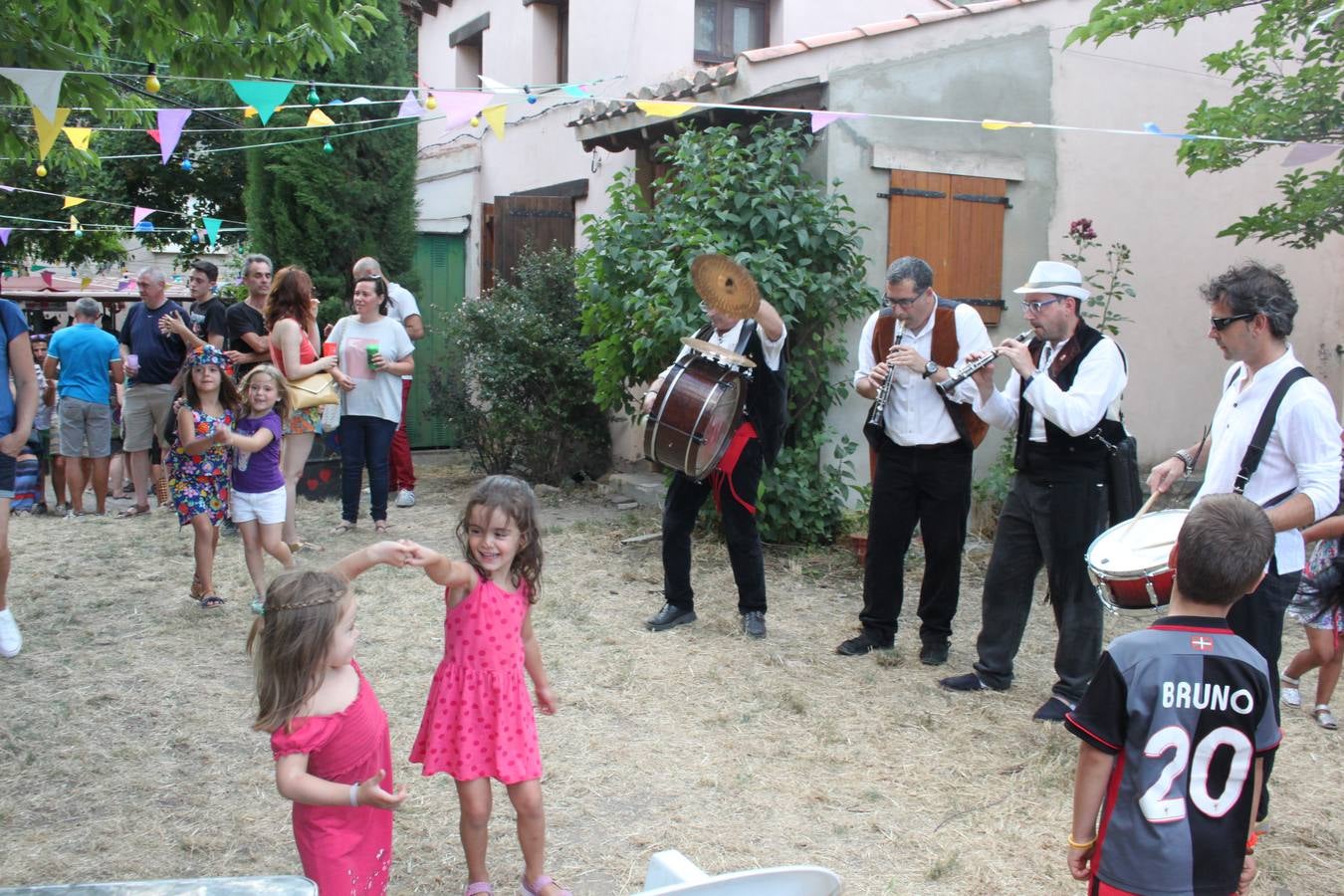 Peroblasco celebra su tradicional Fiesta del Humo