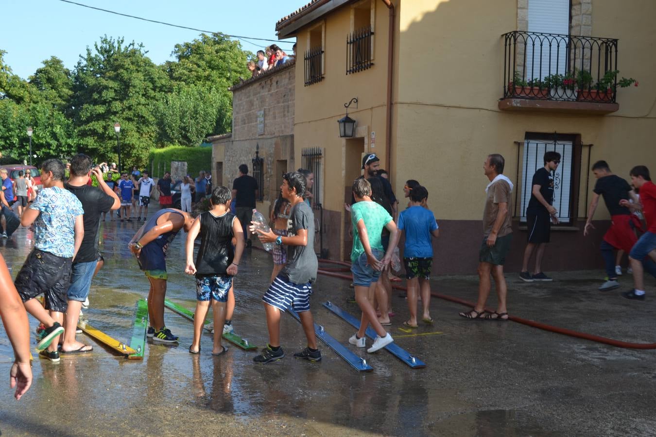 Traineras de secano en San Torcuato