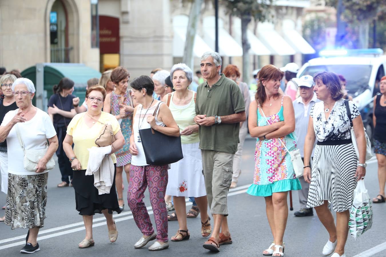 Manifestación para exigir el mantenimiento de la gratuidad en el parking del San Pedro