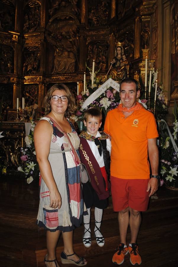 Ofrenda floral a la Virgen de la Antigua en Alberite