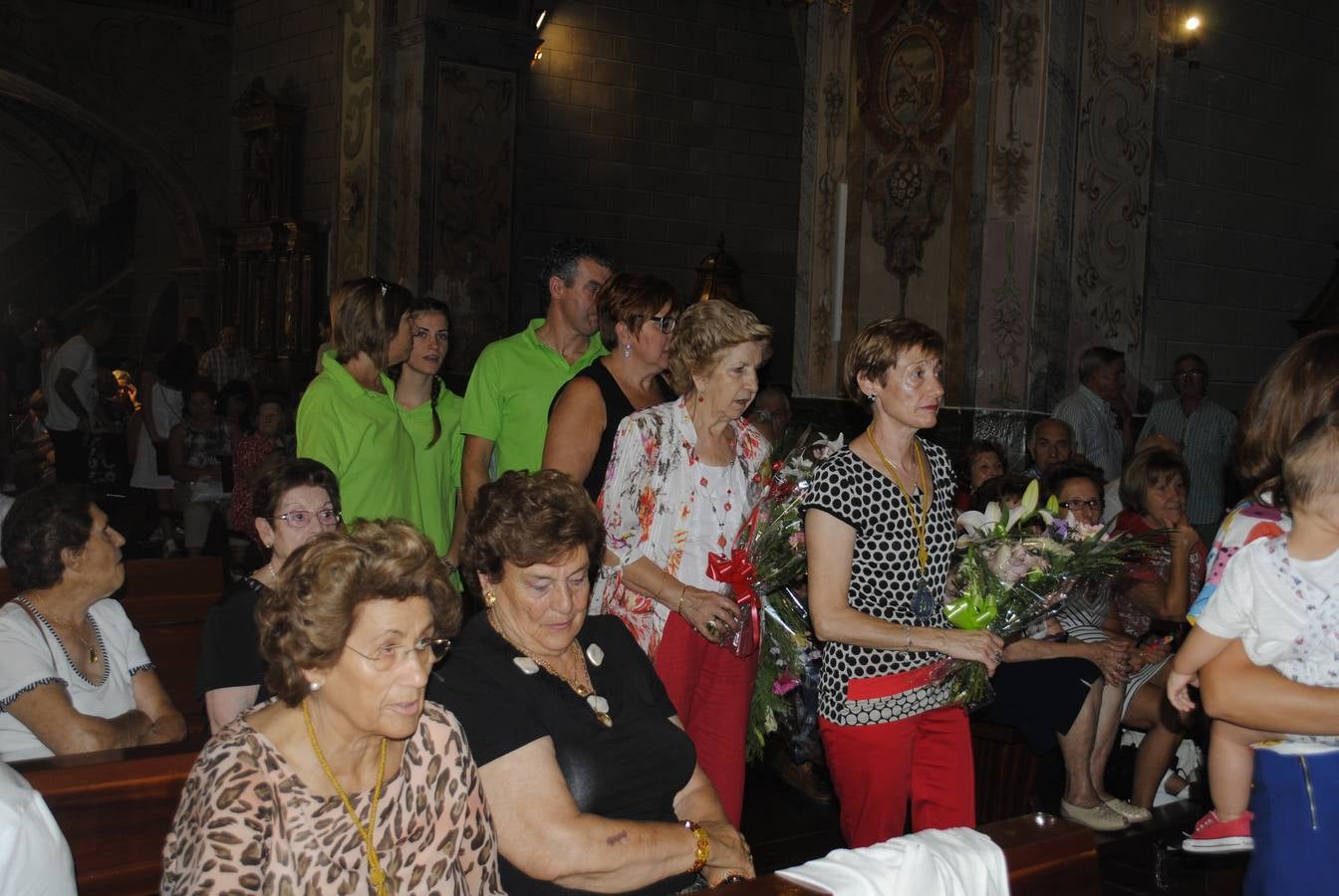 Ofrenda floral a la Virgen de la Antigua en Alberite