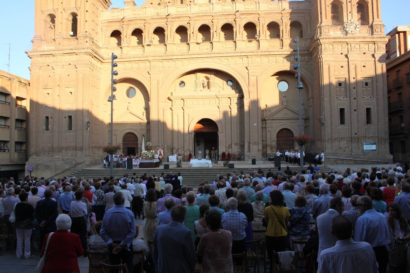 Día grande por la virgen del Burgo en Alfaro