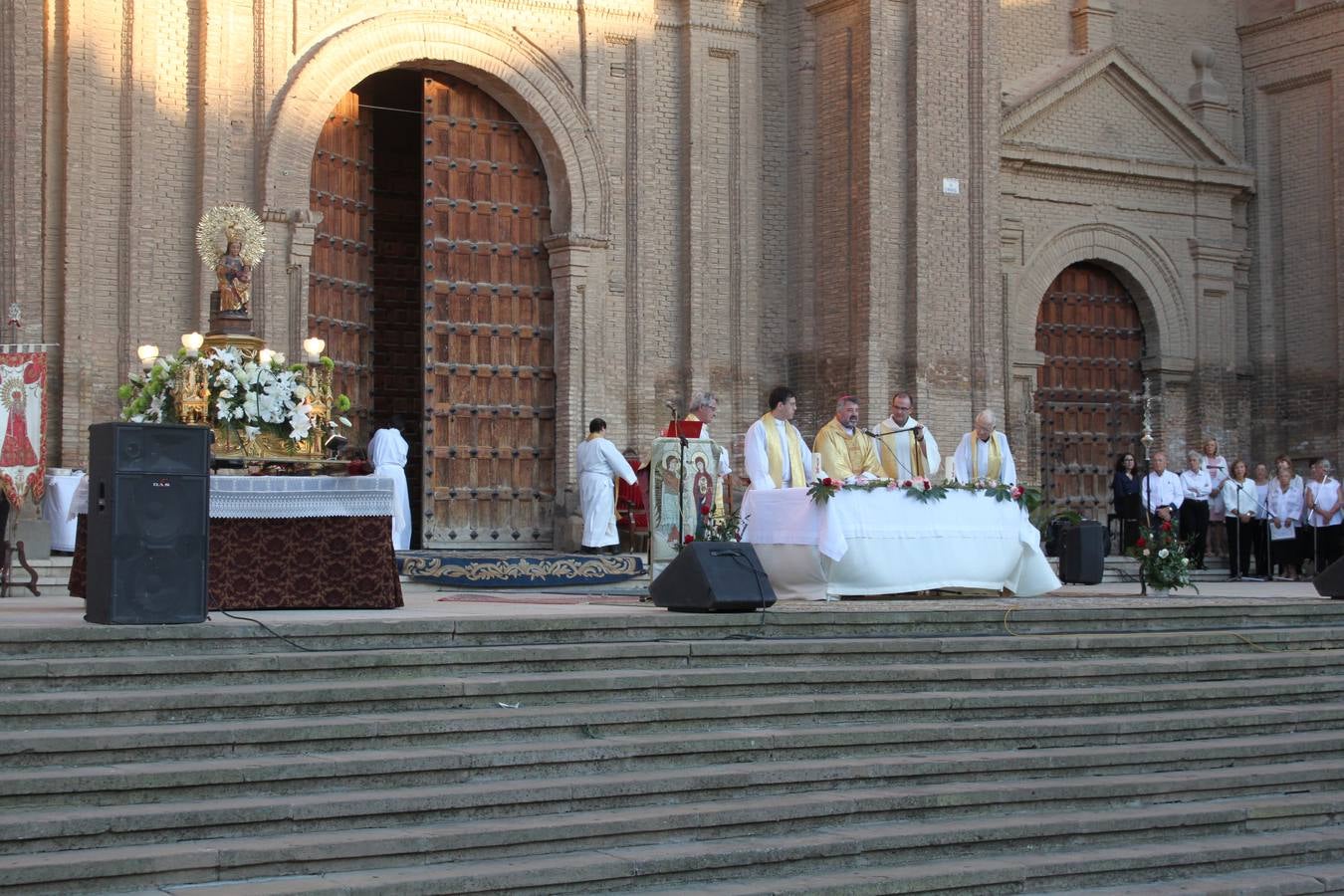 Día grande por la virgen del Burgo en Alfaro