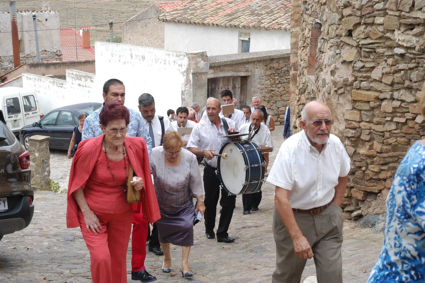 Grávalos celebra su día grande con la procesión de la Virgen de la Antigua