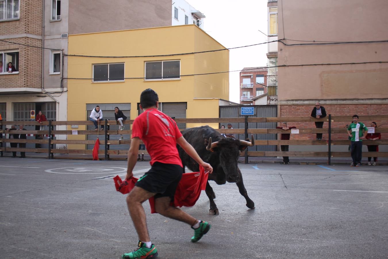 Arnedo se lanza a la calle en el tercer día de fiestas