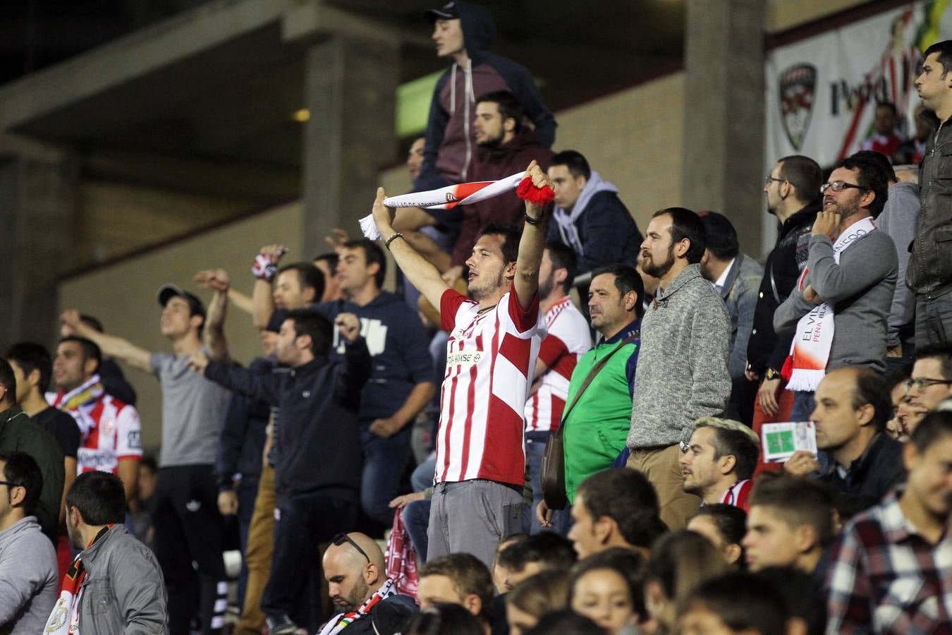 El partido UDL-Sestao: emoción entre el público y los gestos del equipo riojano