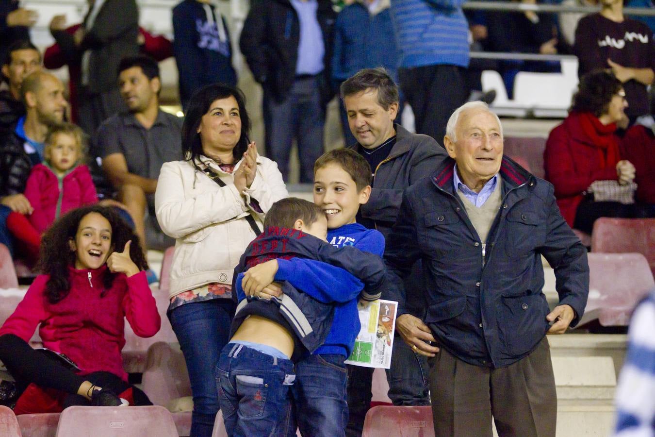 El partido UDL-Sestao: emoción entre el público y los gestos del equipo riojano