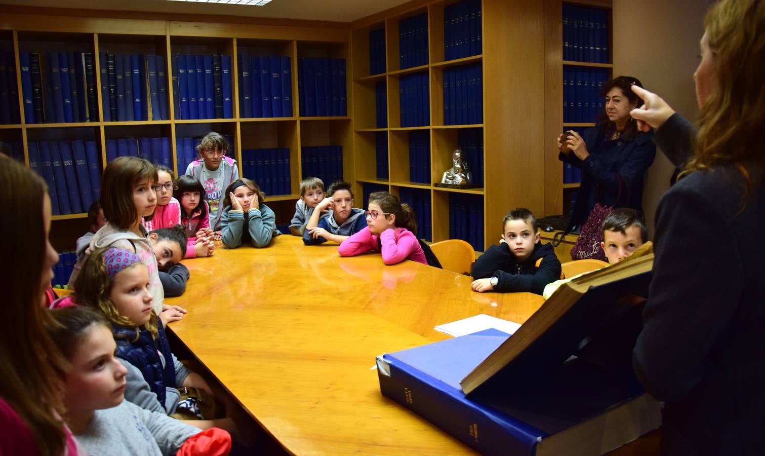 Arrancan las visitas a la multimedia de Diario LA RIOJA con el Colegio de Medrano