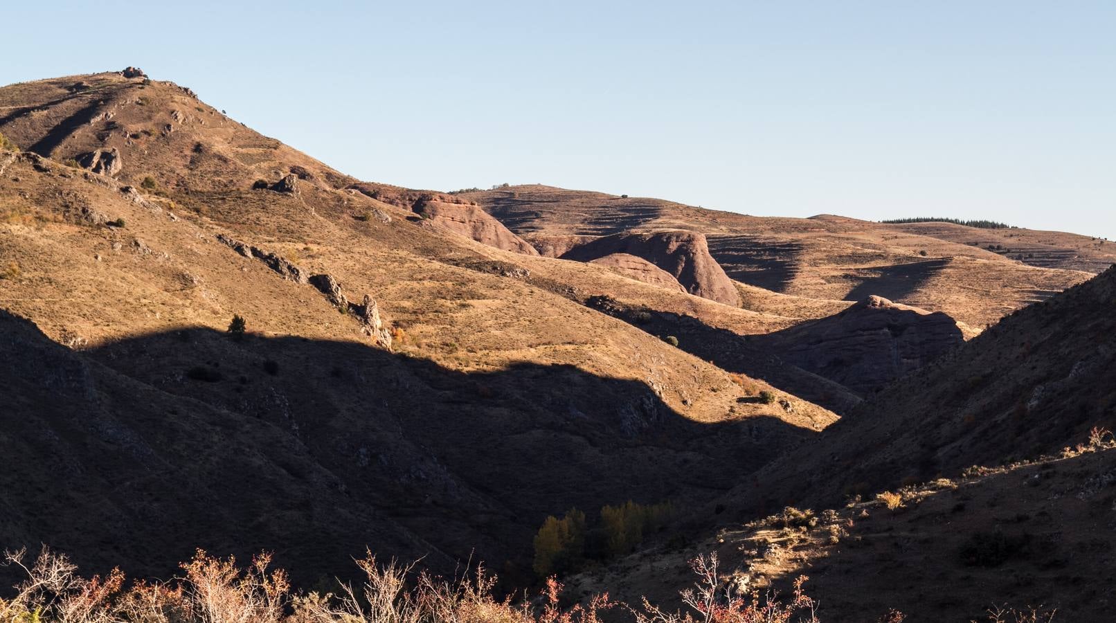 El otoño cambia el paisaje riojano