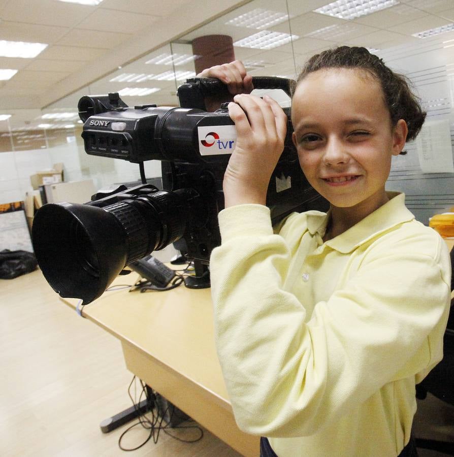 Los alumnos de 5º de Primaria del Colegio Salesianos Domingo Savio de Logroño visitan la multimedia de Diario LA RIOJA