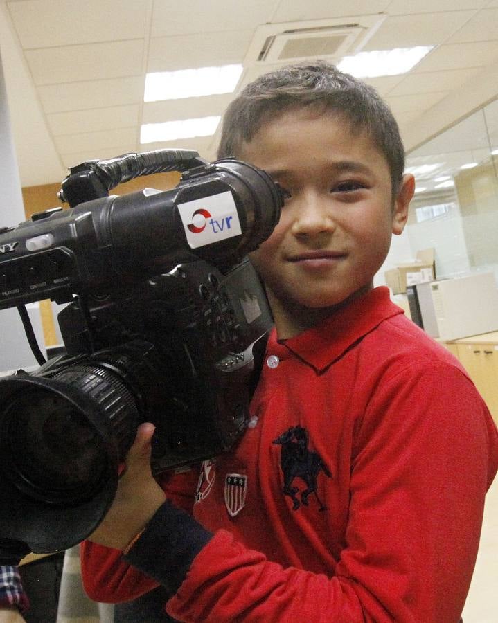 Los alumnos de 5º de Primaria del Colegio Salesianos Domingo Savio de Logroño visitan la multimedia de Diario LA RIOJA