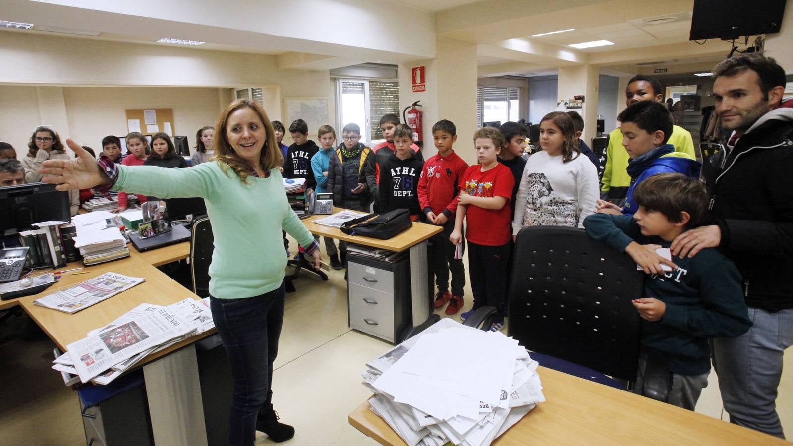 Los alumnos de 5º de Primaria del Colegio Salesianos Domingo Savio de Logroño visitan la multimedia de Diario LA RIOJA