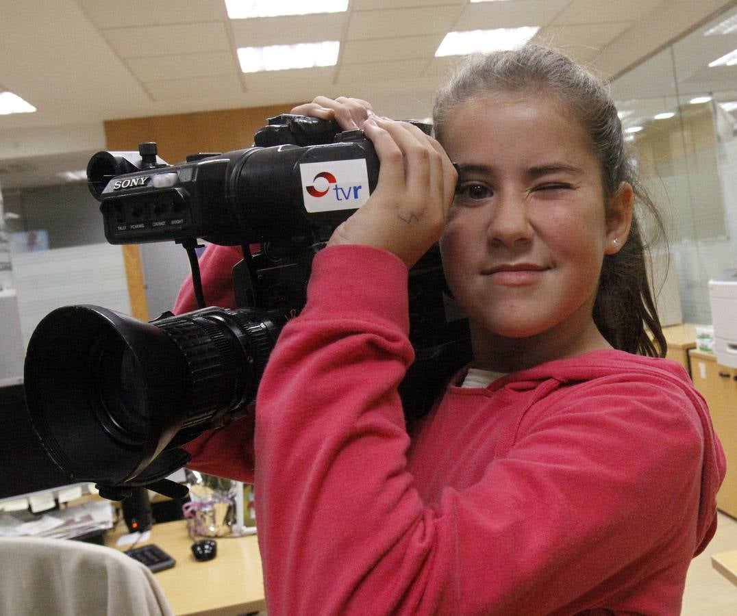 Los alumnos de 5º de Primaria del Colegio Salesianos Domingo Savio de Logroño visitan la multimedia de Diario LA RIOJA
