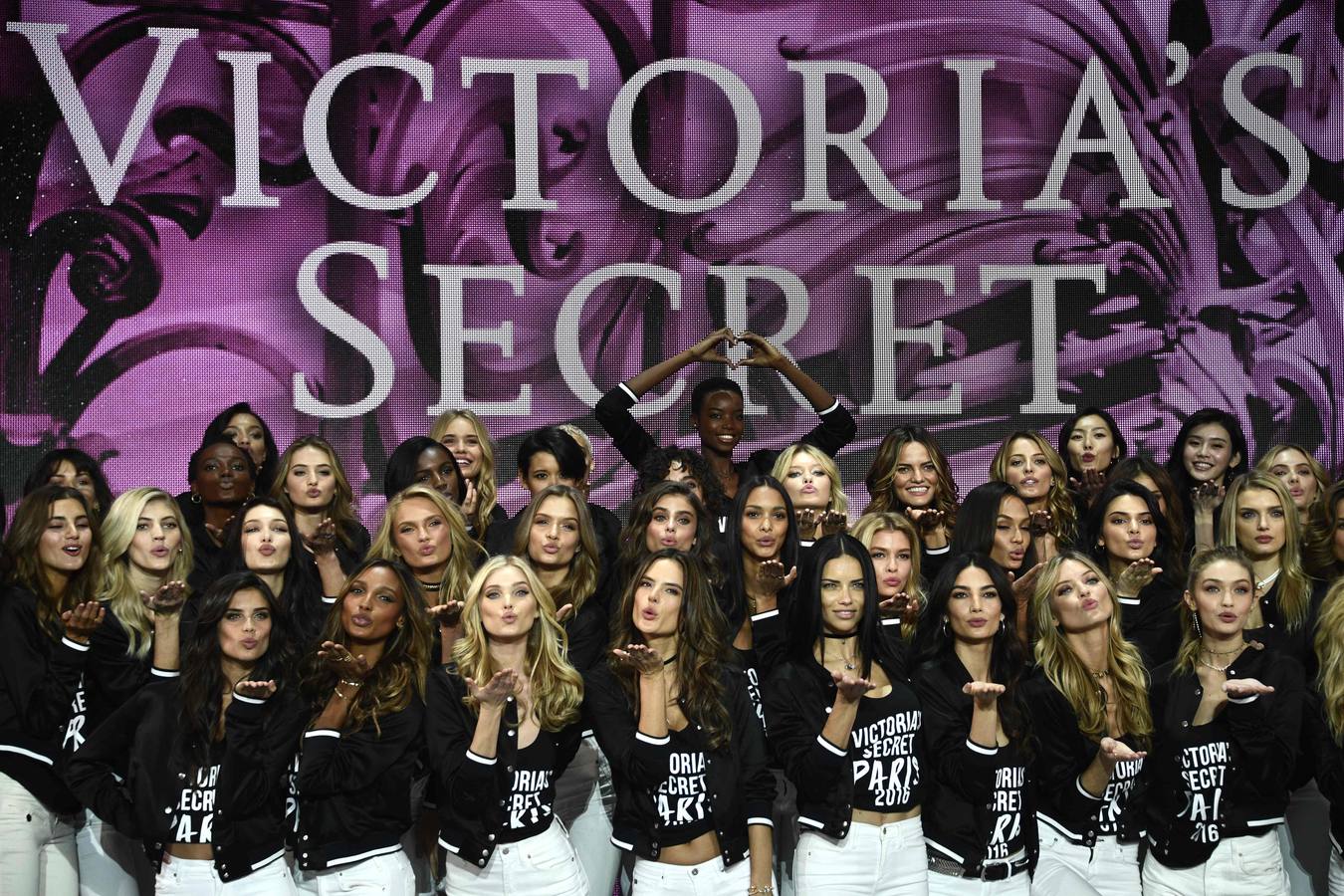 Los ángeles de Victoria&#039;s Secret 2016 calientan motores