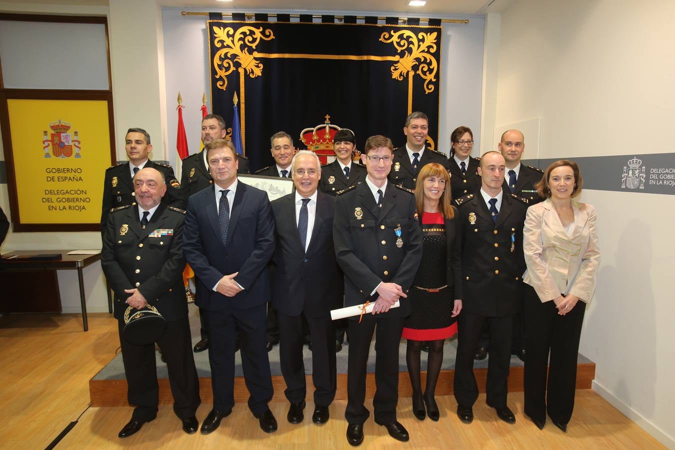 Condecoraciones de la Orden de Isabel la Católica y de la Orden del Mérito Civil