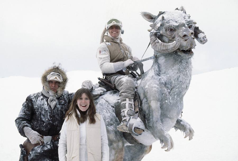 Harrison Ford, Carrie Fisher y Mark Hamill, en el rodaje de 'El imperio contraataca'.