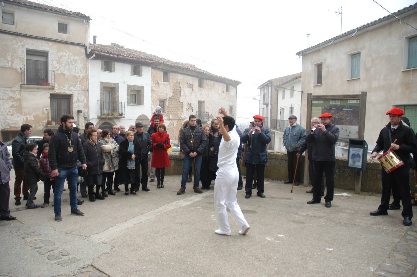 Grávalos celebra su baile de &#039;los brindis&#039;