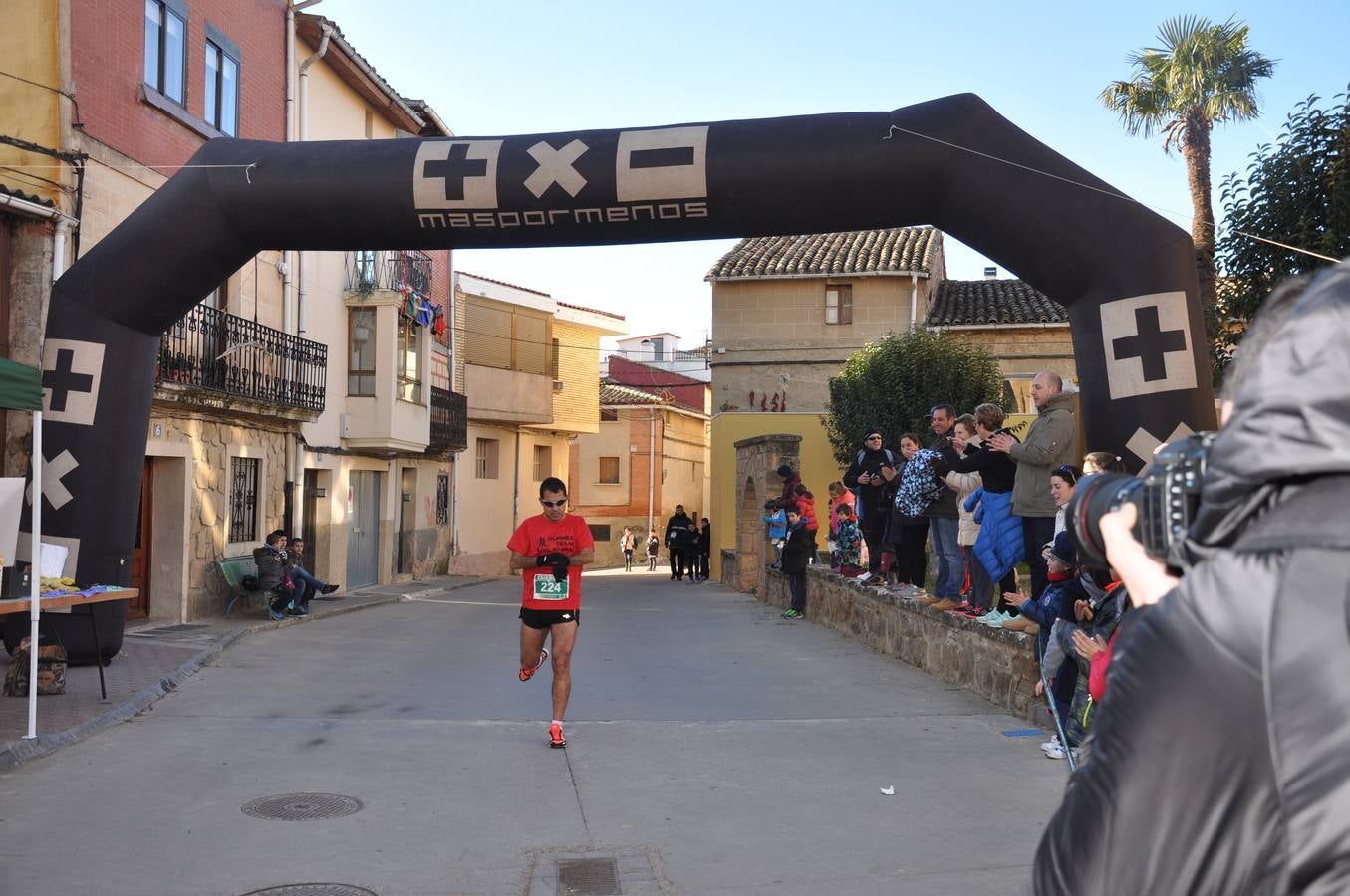 Primera edición de la carrera solidaria &#039;Rodezno corre contra el cáncer infantil&#039;