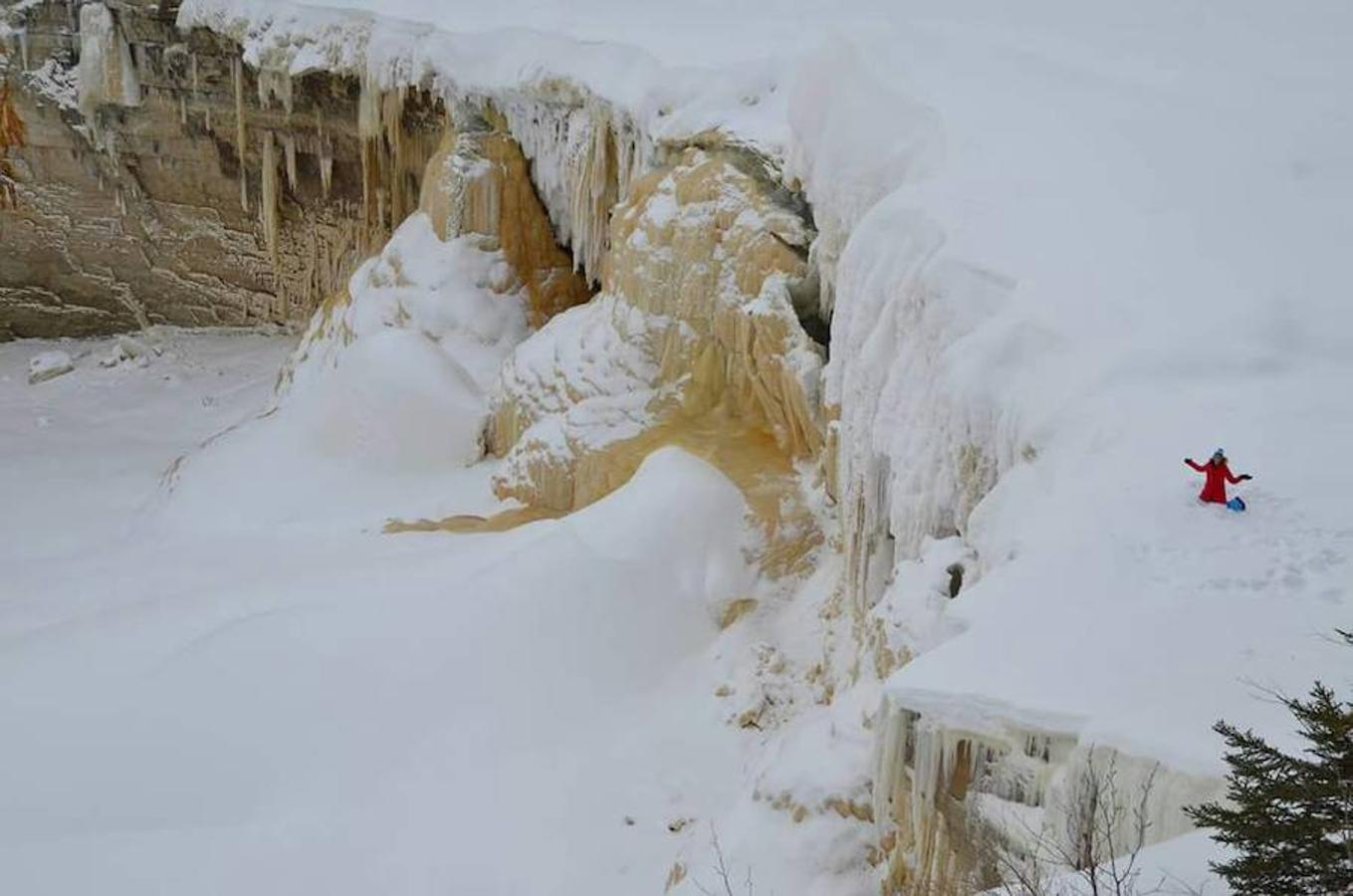 Riojanos en Yellowknife (Canadá). Alexia y Jesús Ángel viven en el país norteamericano y nos mandan estas fotos a -30º