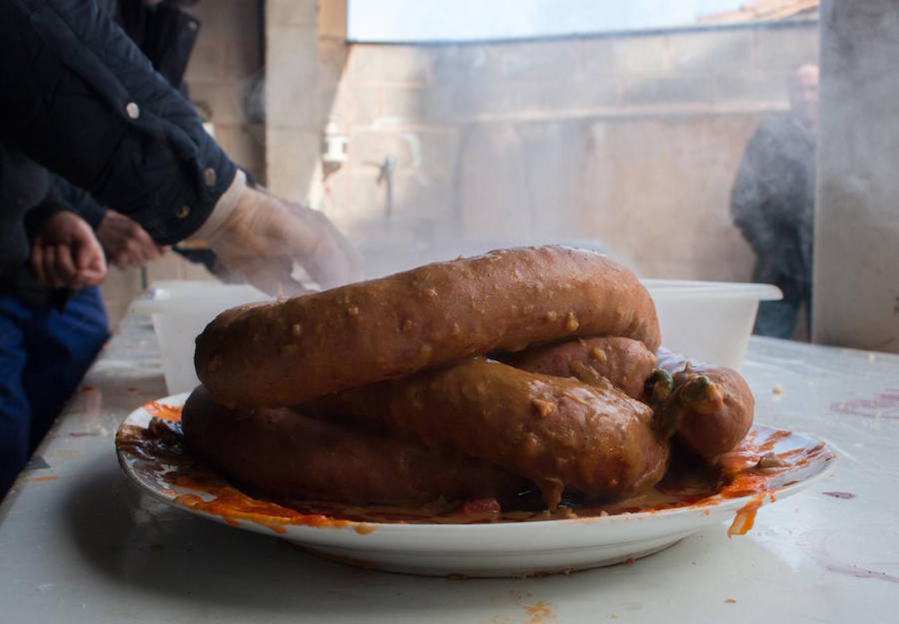 Reparto de habas en Ojacastro