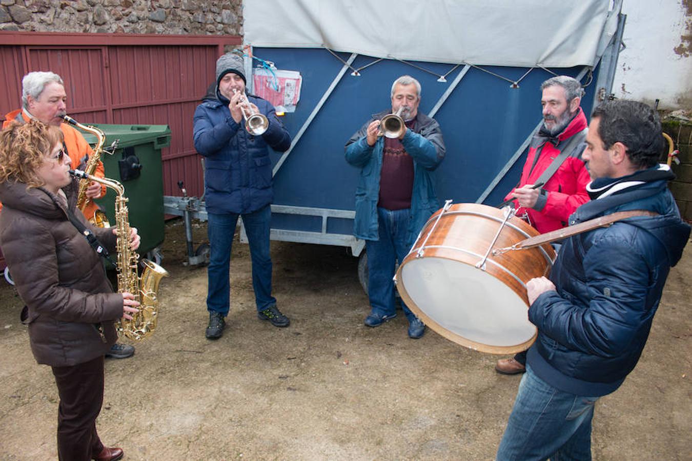 Reparto de habas en Ojacastro
