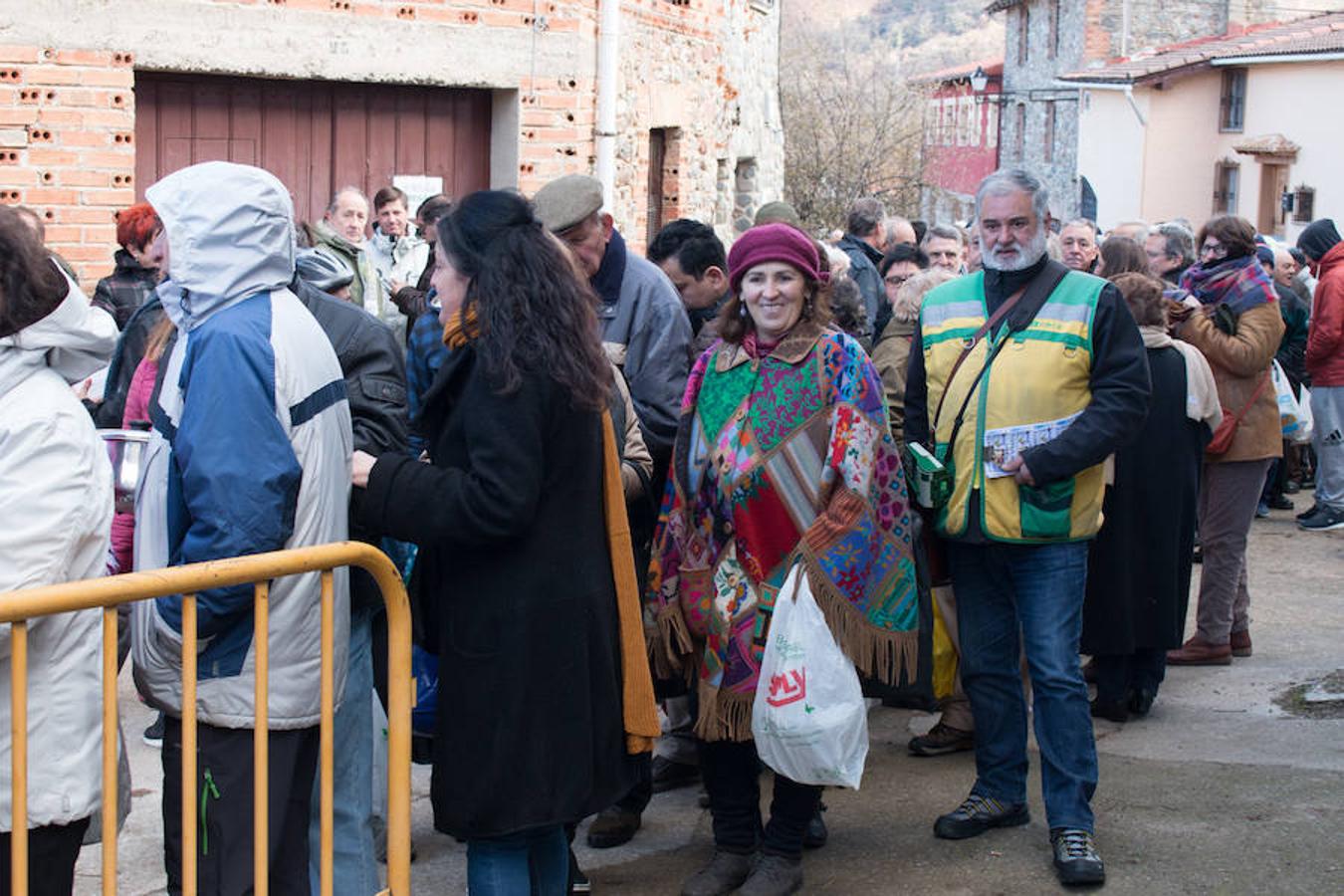 Reparto de habas en Ojacastro
