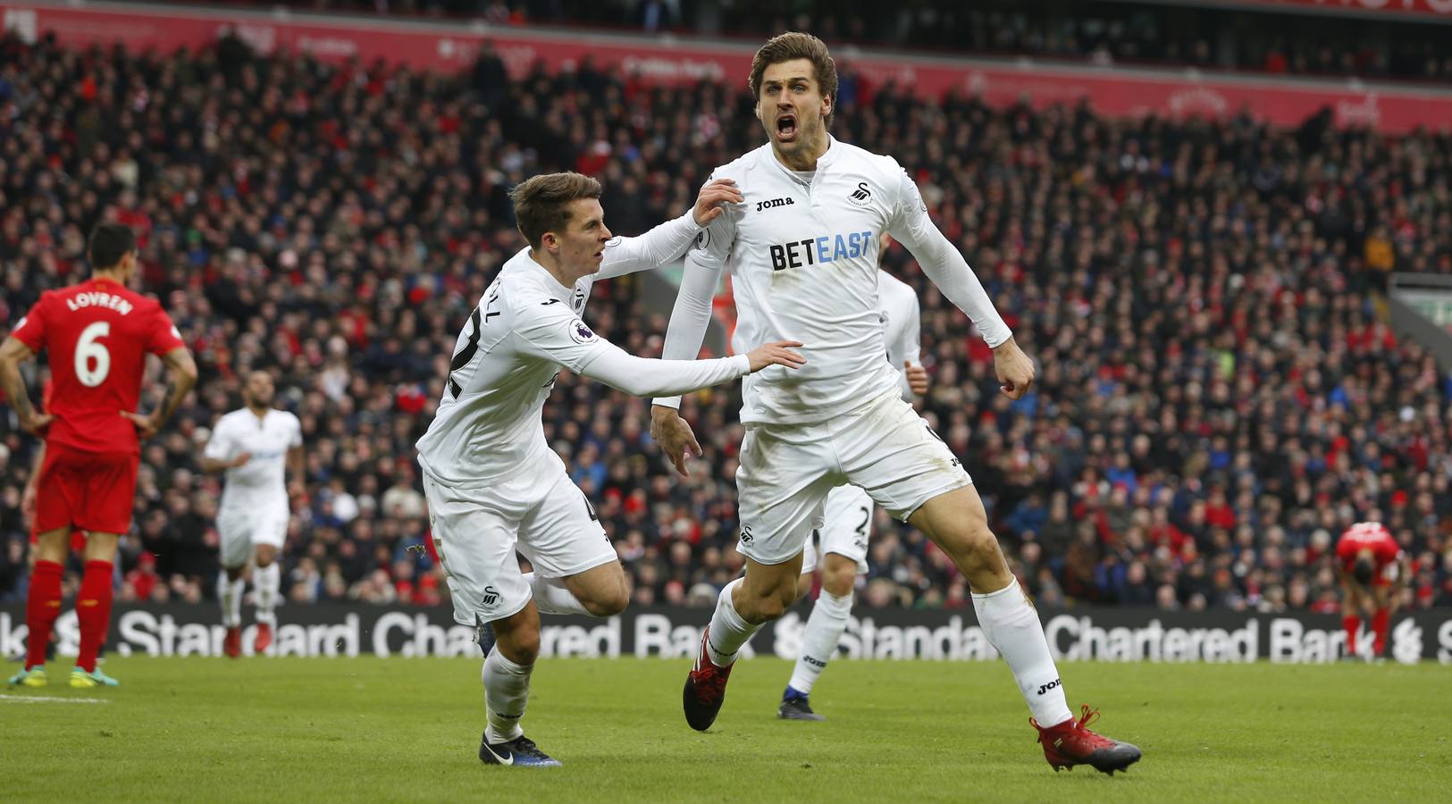 Fernando Llorente toma Anfield