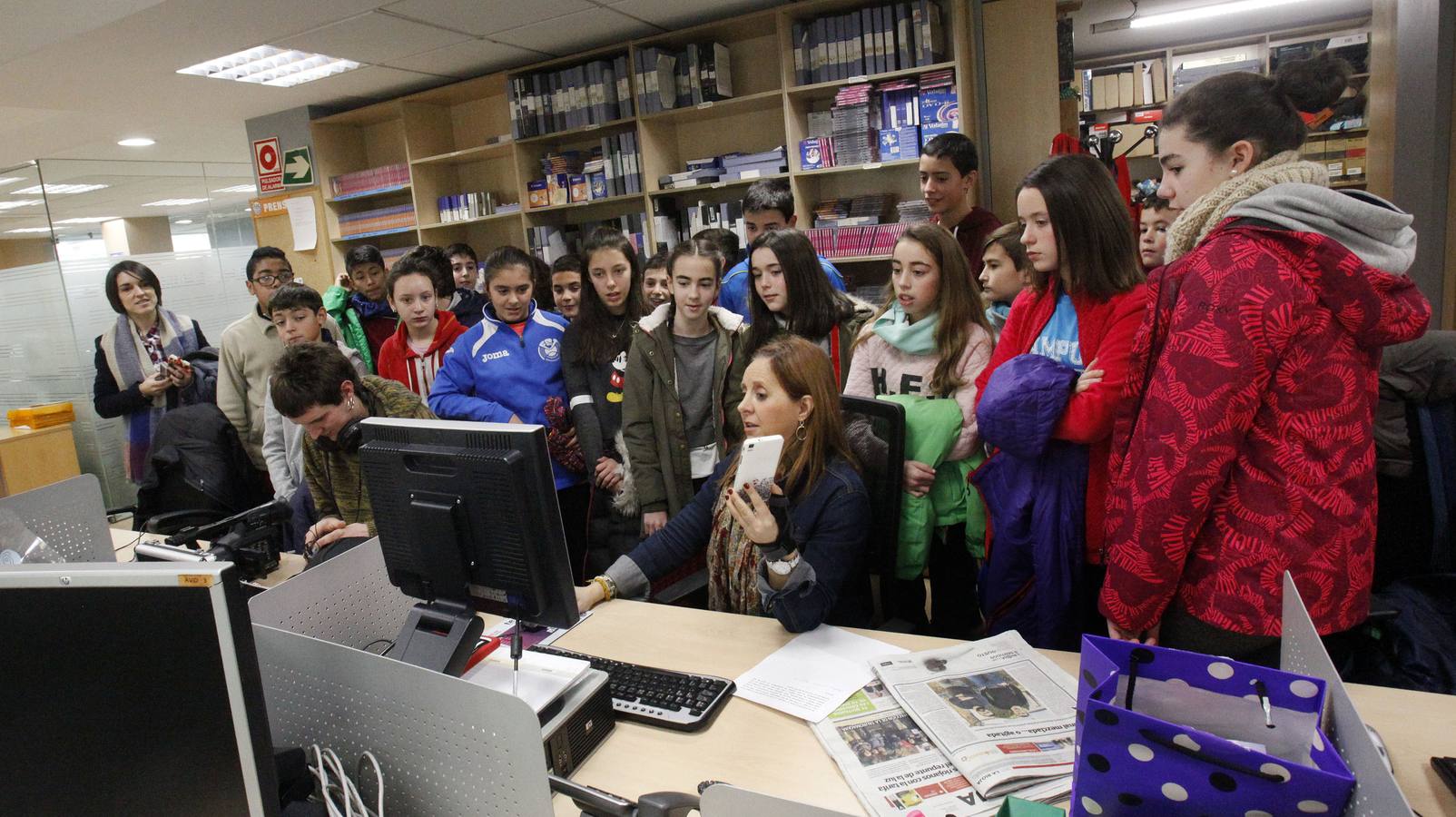 Los alumnos de 6º B del Ceip Las Gaunas de Logroño visitan la multimedia de Diario LA RIOJA