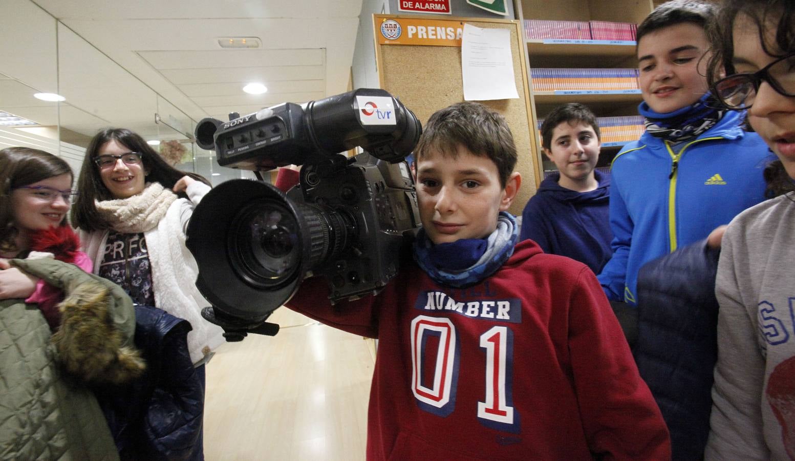 Los alumnos de 6º B del Ceip Las Gaunas de Logroño visitan la multimedia de Diario LA RIOJA
