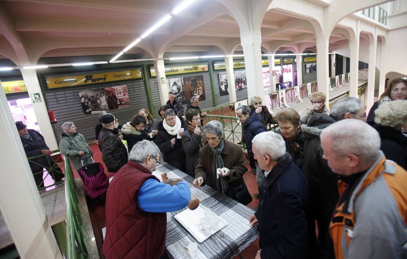 La Plaza de Abastos de Logroño ha celebrado San Blas