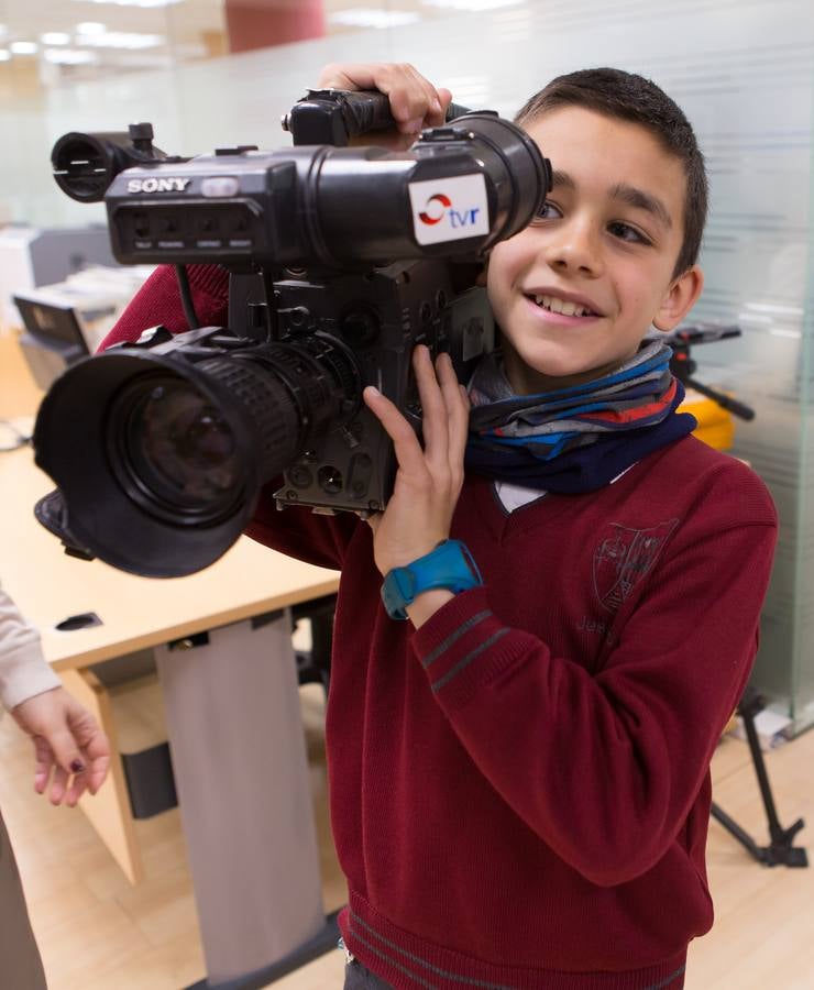 Los alumnos de 6º A de Jesuitas visitan la multimedia de Diario LA RIOJA