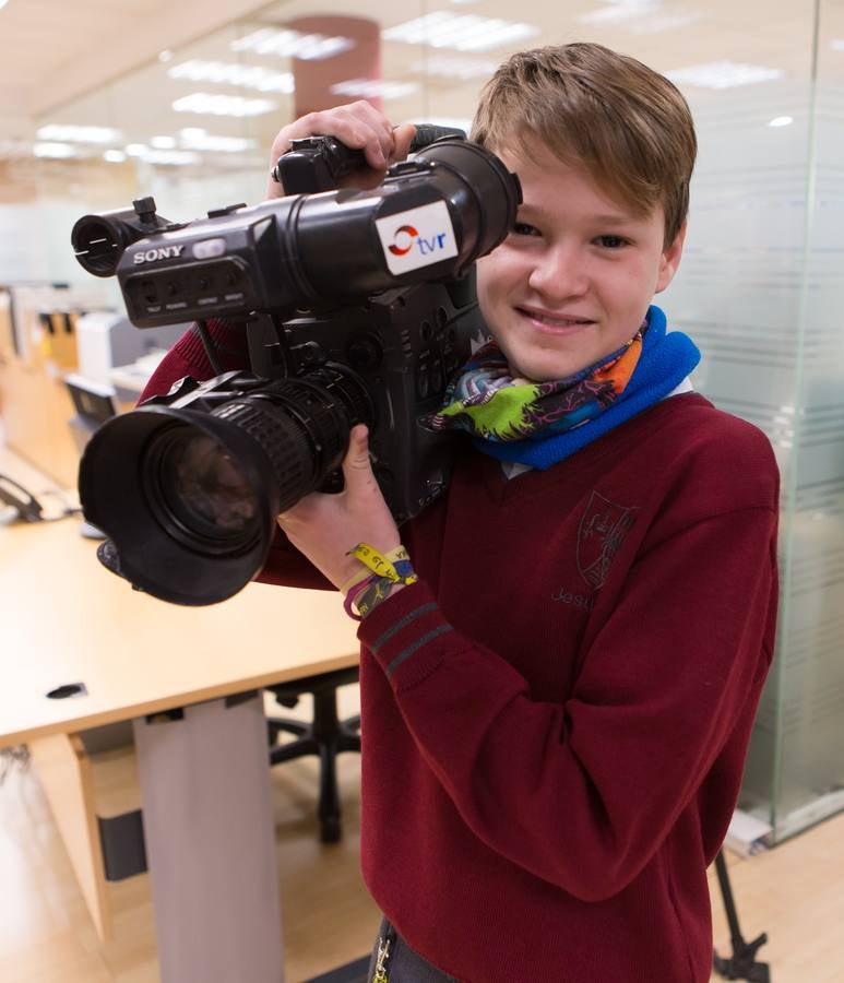 Los alumnos de 6º A de Jesuitas visitan la multimedia de Diario LA RIOJA