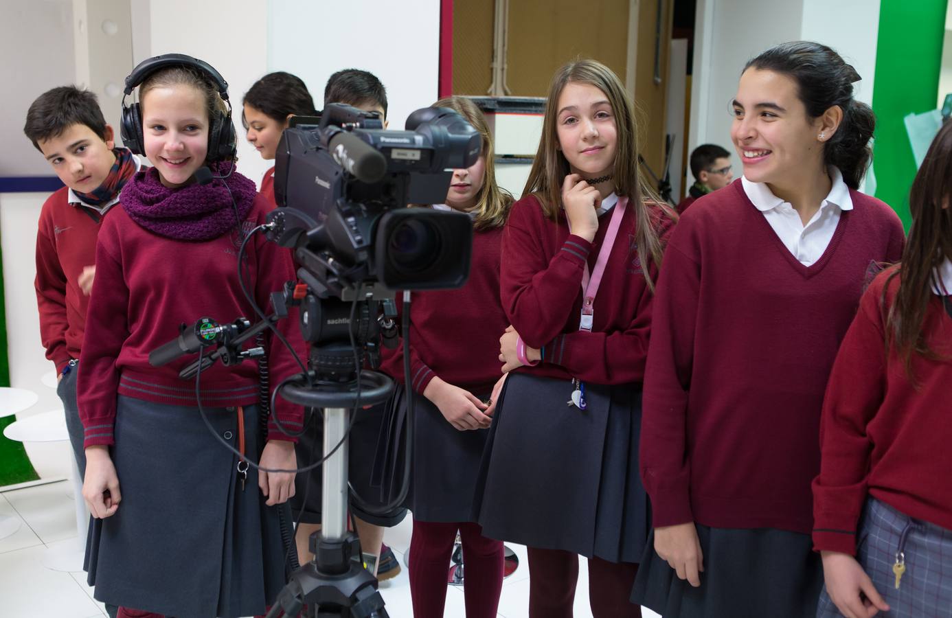 Los alumnos de 6º A de Jesuitas visitan la multimedia de Diario LA RIOJA