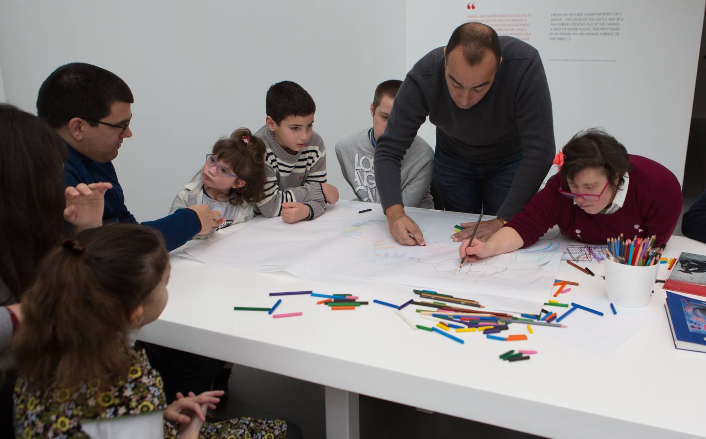 El Museo Würth acoge la sesión de fotos de la campaña de FEAPS &#039;Soy cómplice&#039;, con Lorenzo Quinn