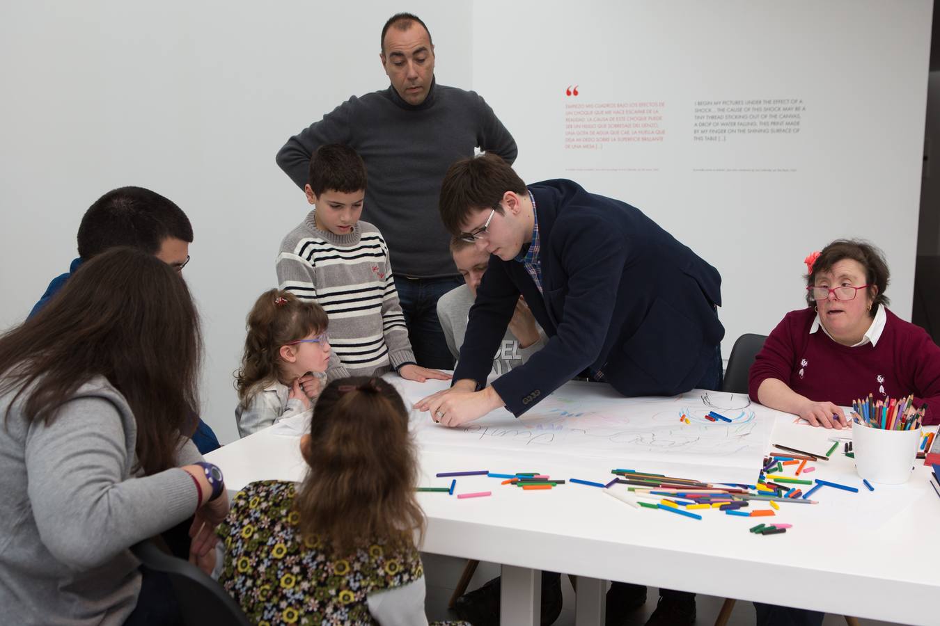 El Museo Würth acoge la sesión de fotos de la campaña de FEAPS &#039;Soy cómplice&#039;, con Lorenzo Quinn