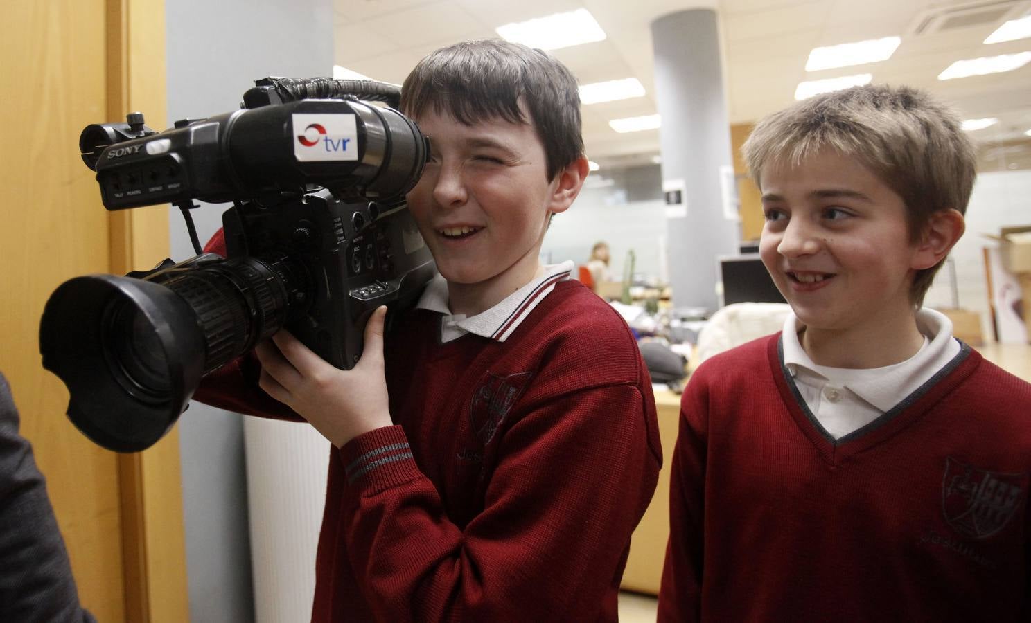 Los alumnos de 6º D de Jesuitas visitan la multimedia de Diario LA RIOJA