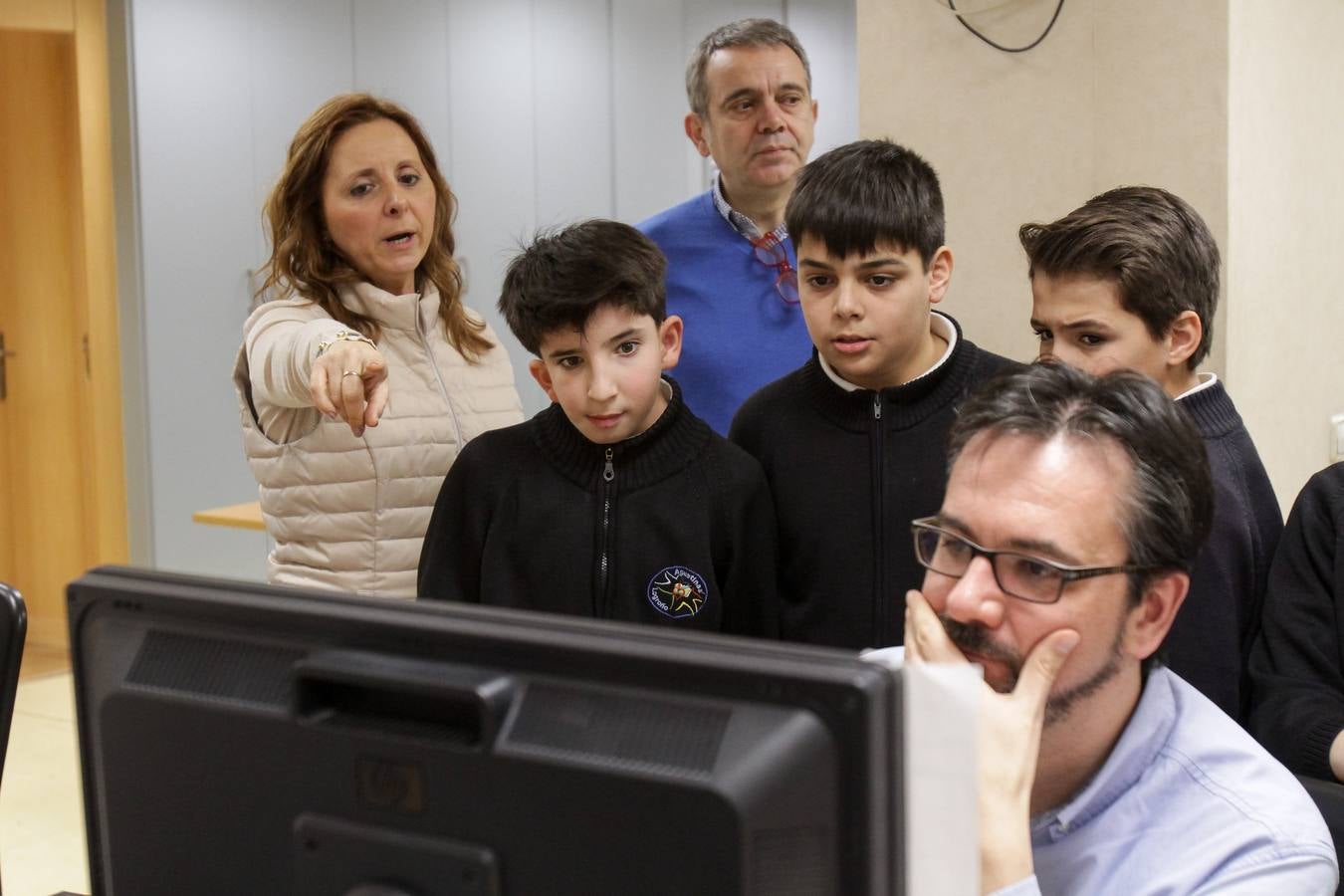 Los alumnos del 6º B del colegio Nuestra Señora del Buen Consejo, Agustinas, visitan la multimedia de Diario LA RIOJA