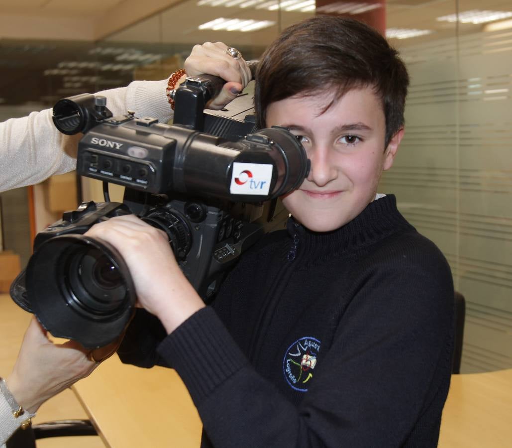 Los alumnos del 6º B del colegio Nuestra Señora del Buen Consejo, Agustinas, visitan la multimedia de Diario LA RIOJA