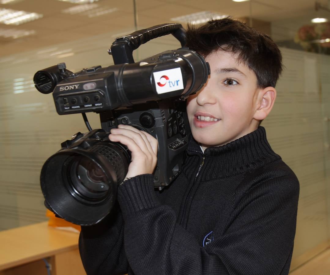 Los alumnos del 6º B del colegio Nuestra Señora del Buen Consejo, Agustinas, visitan la multimedia de Diario LA RIOJA