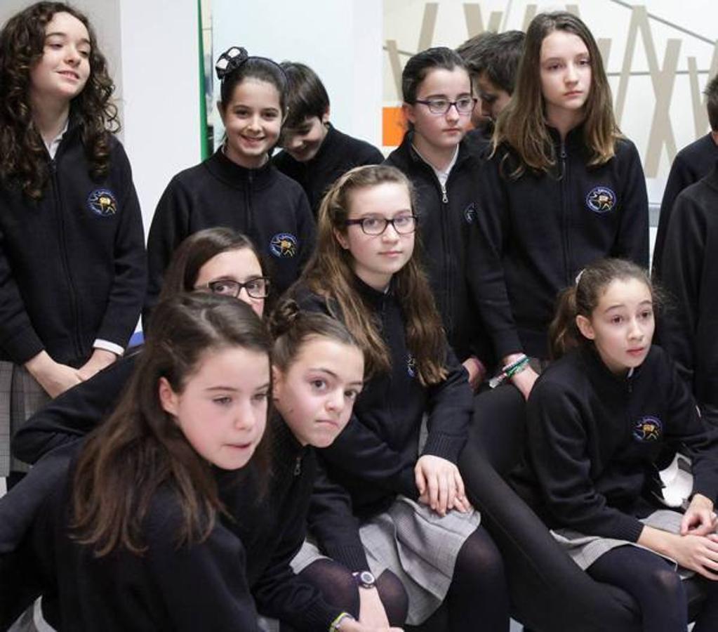 Los alumnos del 6º B del colegio Nuestra Señora del Buen Consejo, Agustinas, visitan la multimedia de Diario LA RIOJA