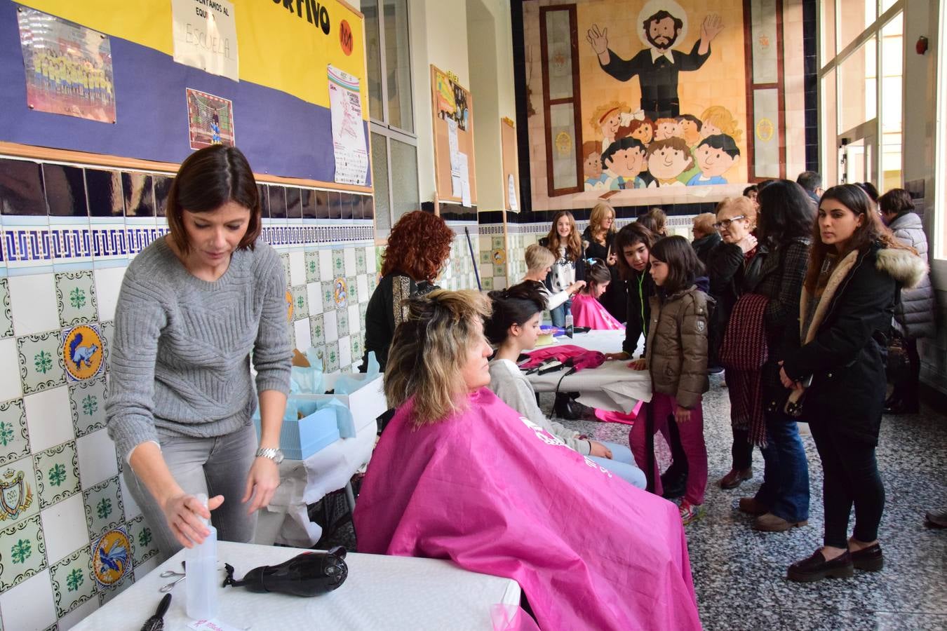 La APA de Escolapios promueve &#039;Cabellos por sonrisas&#039;