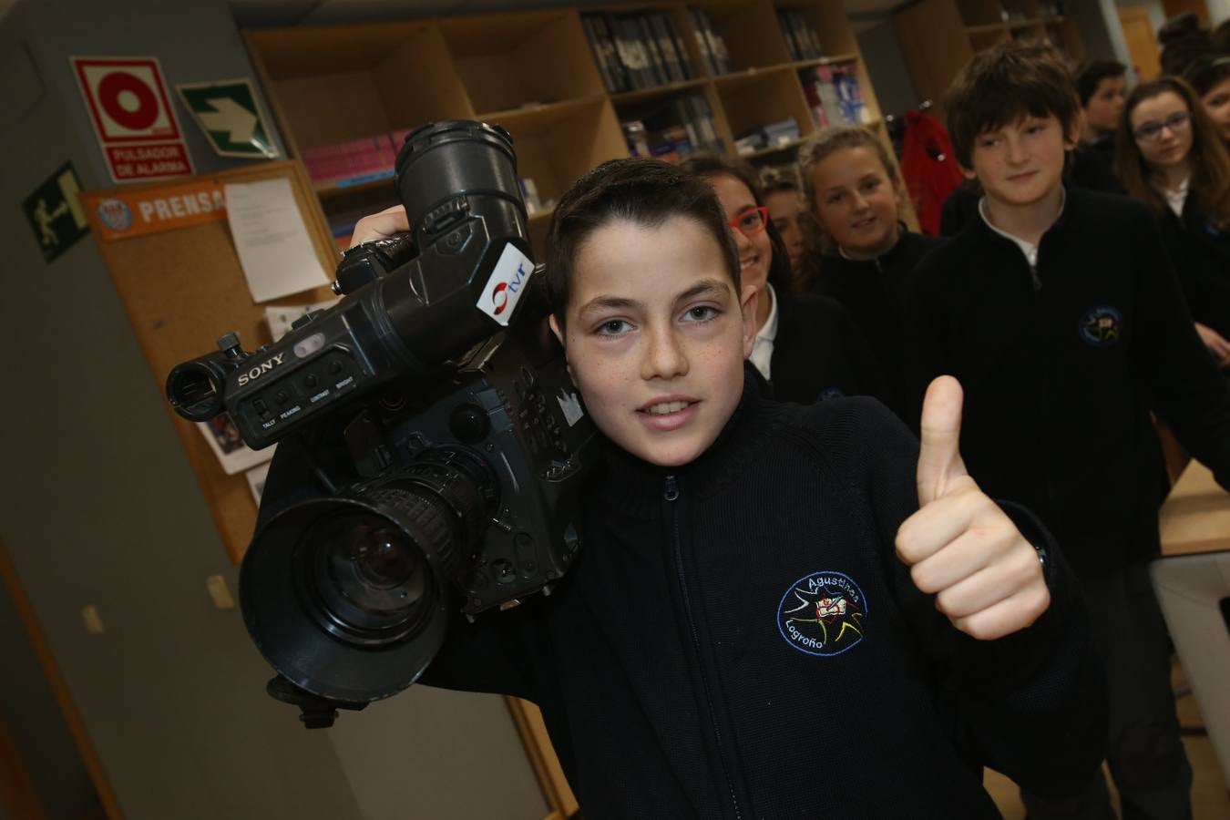 Los de alumnos de 6ºC del colegio Nuestra Señora del Buen Consejo, Agustinas, visitan la mulmedia de Diario LA RIOJA