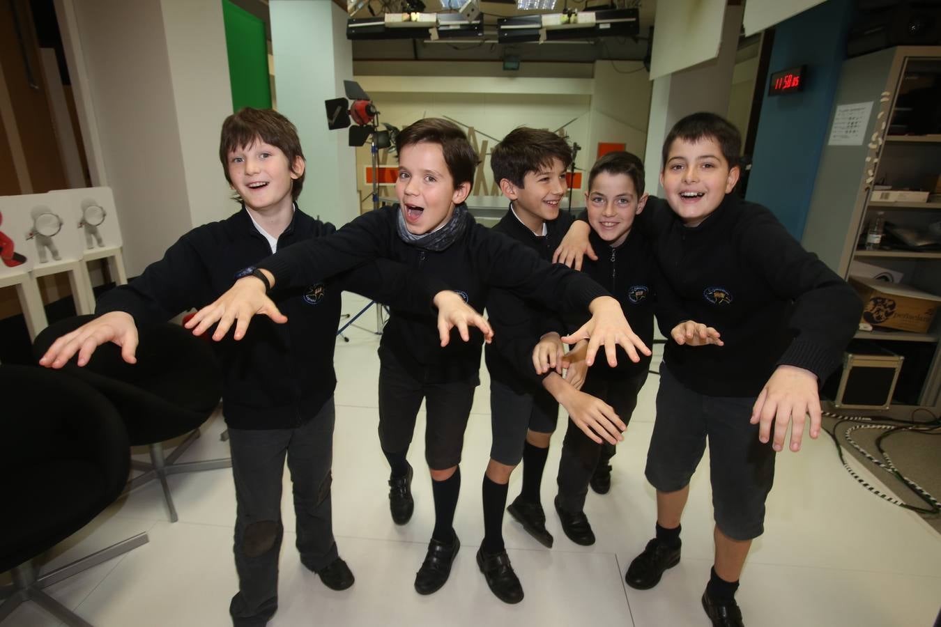 Los de alumnos de 6ºC del colegio Nuestra Señora del Buen Consejo, Agustinas, visitan la mulmedia de Diario LA RIOJA