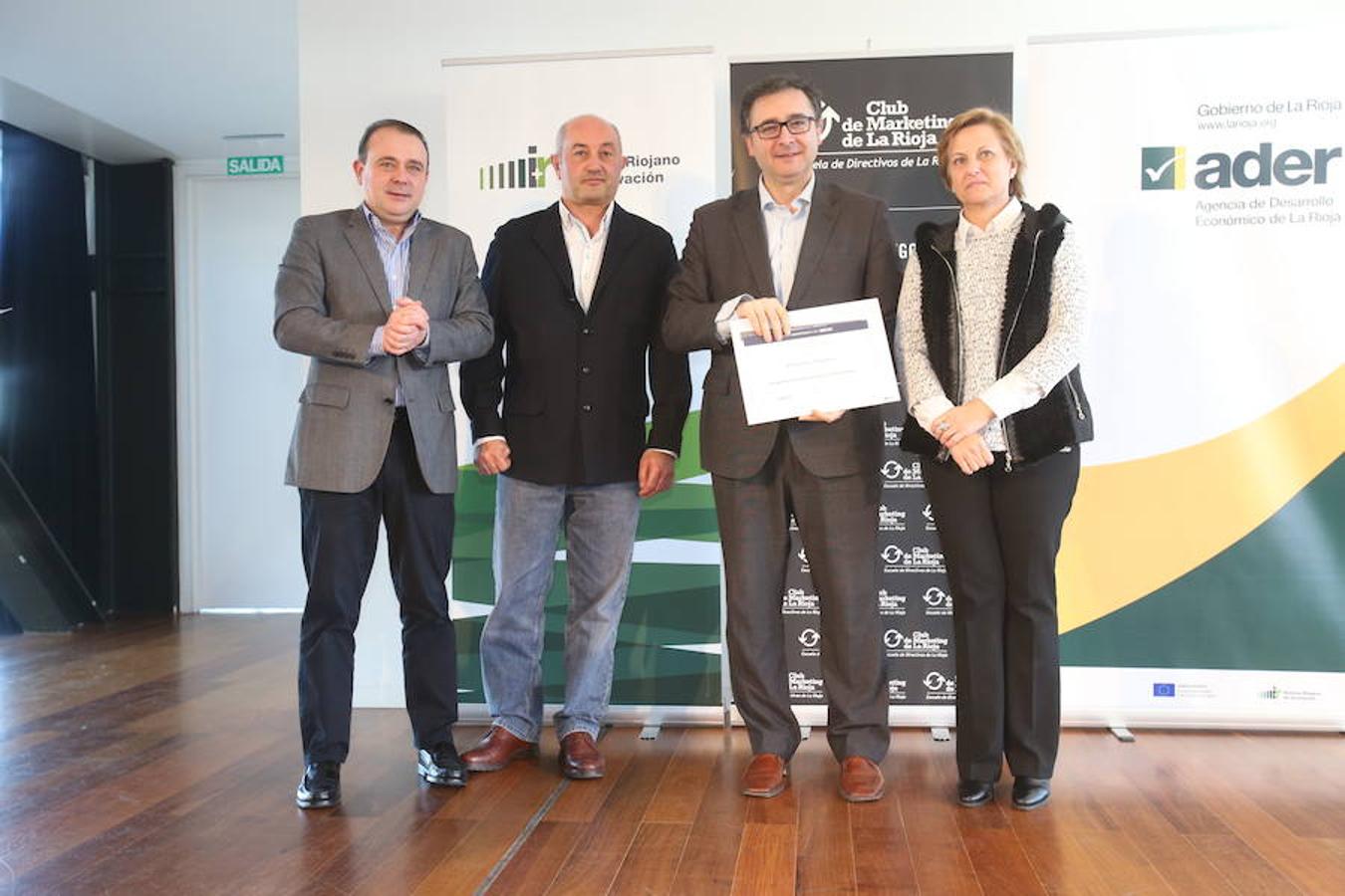 Diplomas como epílogo del curso de directivos